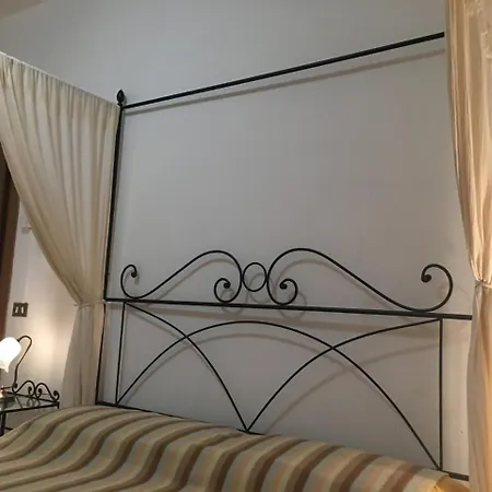 公寓 Il Salice Bellagio 勒泽诺